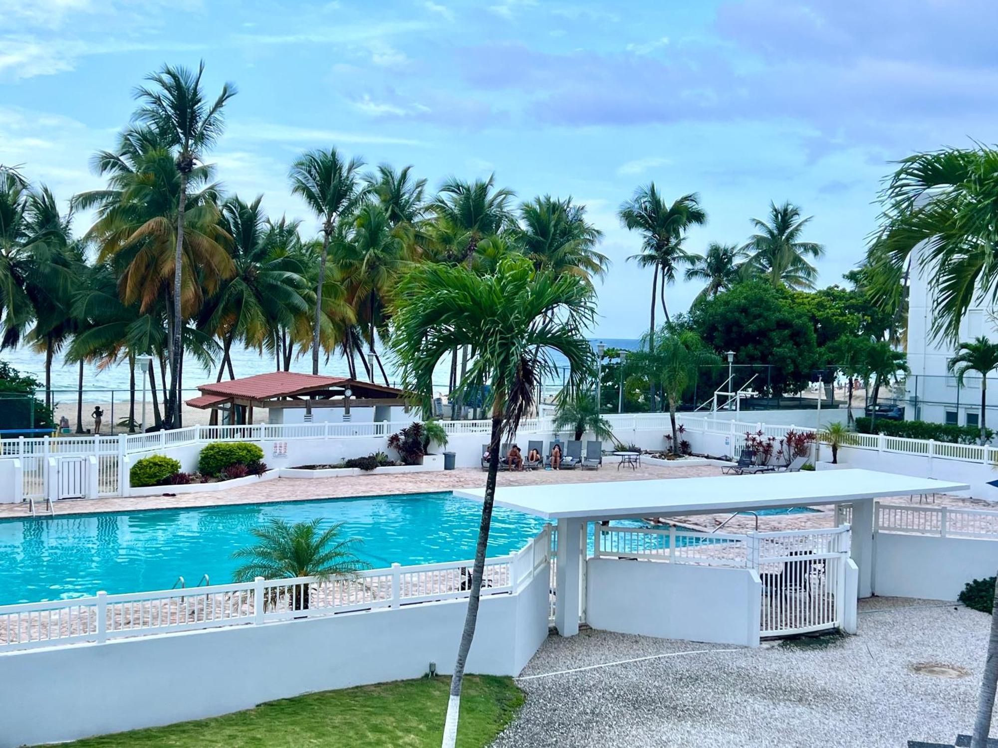 Beachfront Tropical Tantra Apartment San Juan Eksteriør billede